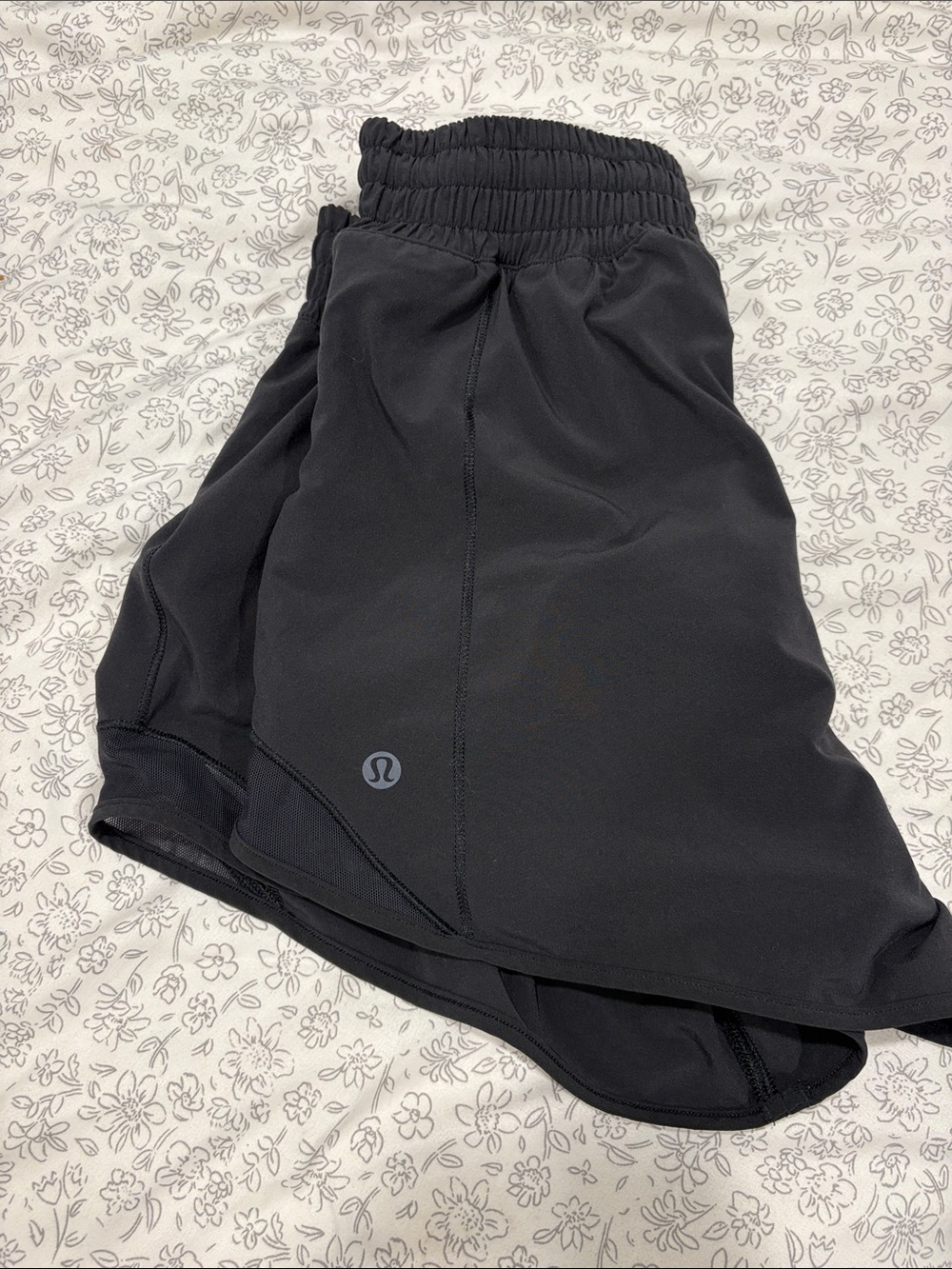 lululemon athletica women’s shorts